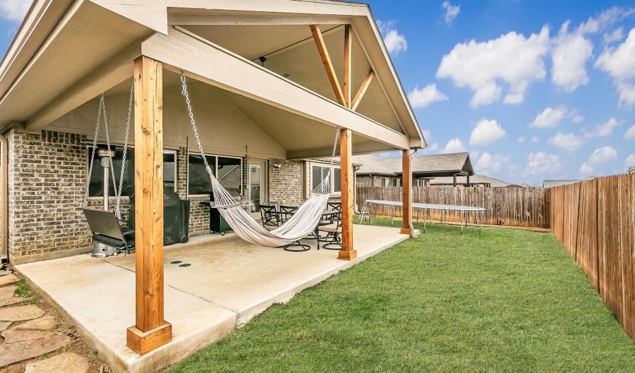 1116 Kingbird Ln, Alvarado, TX 76009 - 5 Beds, 3 Bath