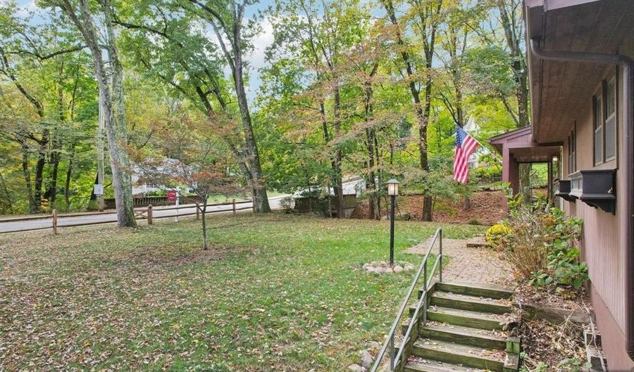 300 Park Ave, Allendale, NJ 07401 - 3 Beds, 3 Bath