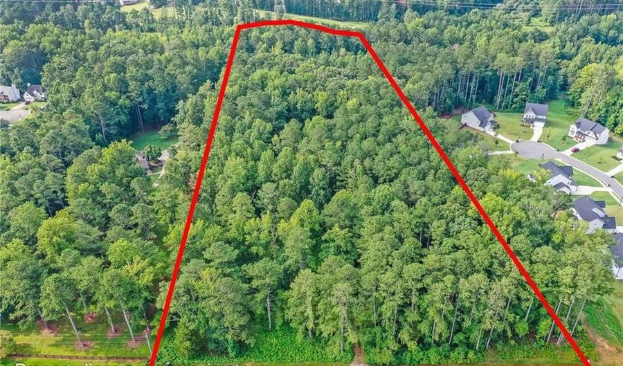6137 Collins Rd NW, Acworth, GA 30101 - 3 Beds, 3 Bath