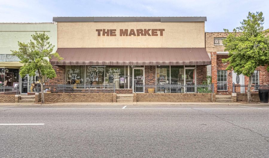 114 S WASHINGTON St, Bastrop, LA 71220 - 0 Beds, 0 Bath