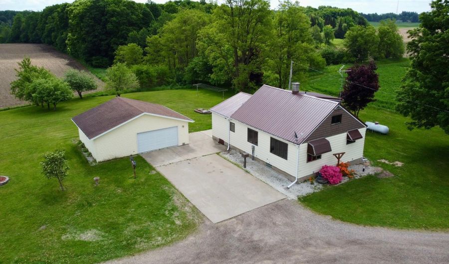 W7195 CLAY RD, Antigo, WI 54409 - 4 Beds, 2 Bath