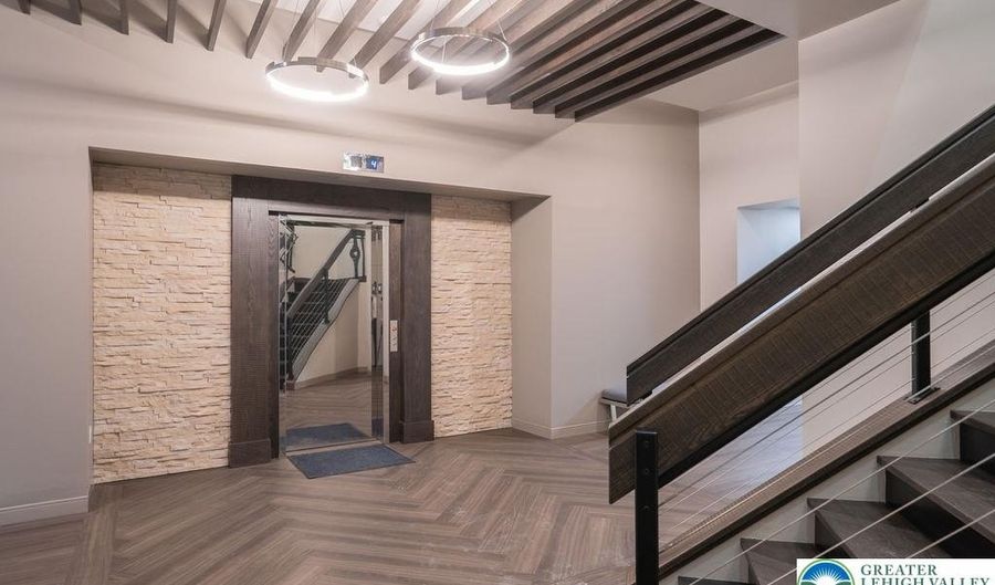 33 S 7th St 100, Allentown, PA 18101 - 0 Beds, 0 Bath