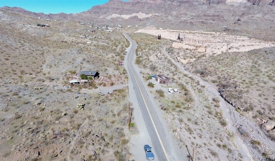 27 Oatman Rd, Oatman, AZ 86433 - 2 Beds, 1 Bath