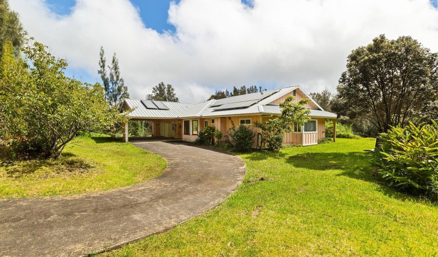 46-3993 OLD MAMALAHOA Hwy, Honokaa, HI 96727 - 4 Beds, 3 Bath