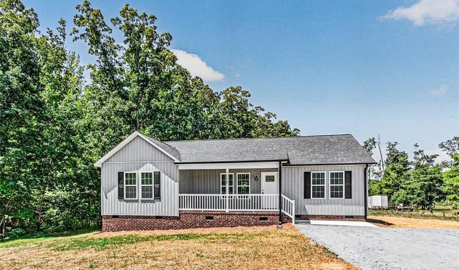 1050 Rising View Way, Asheboro, NC 27205 - 3 Beds, 2 Bath