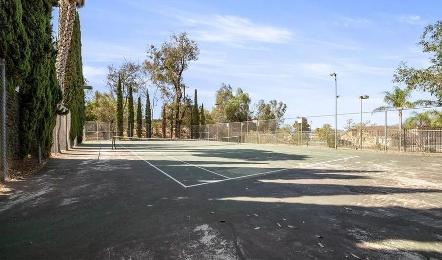 830 W Lincoln Ave 174, Escondido, CA 92026 - 2 Beds, 1 Bath