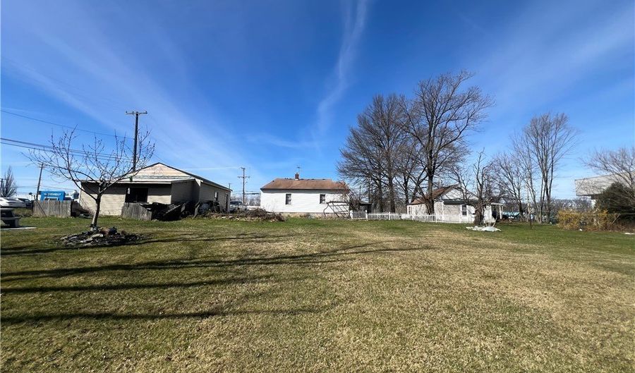 215 N Leavitt Rd, Amherst, OH 44001 - 0 Beds, 0 Bath