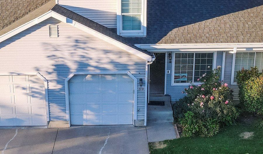 499 N 200 W 30, Bountiful, UT 84010 - 4 Beds, 3 Bath