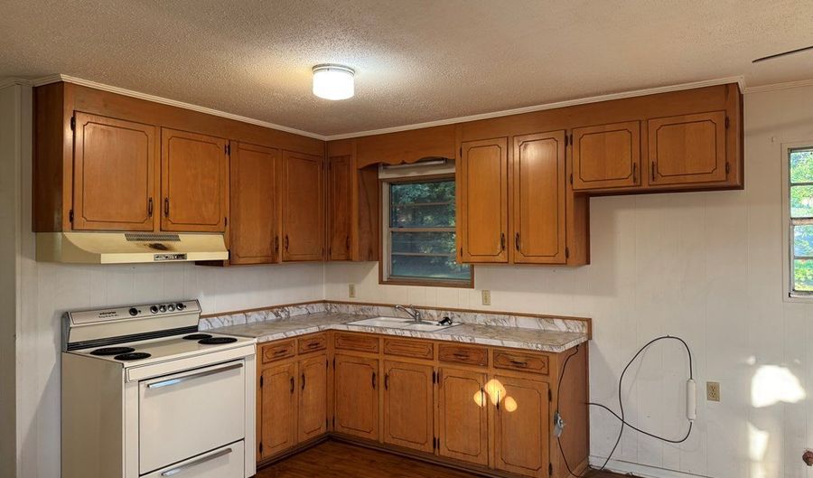 530 Pleasant Grove Rd, Ashford, AL 36312 - 3 Beds, 1 Bath