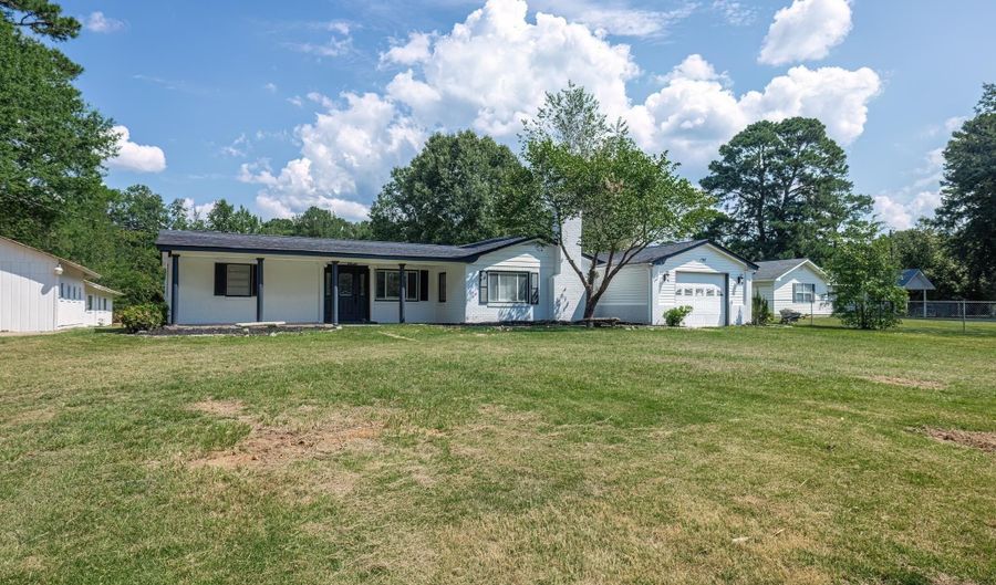198 Lower Dam Pike, Arkadelphia, AR 71923 - 4 Beds, 2 Bath