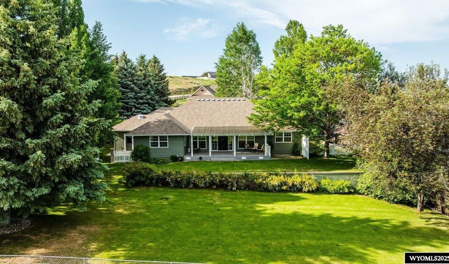 777 W Hogerson St, Buffalo, WY 82834 - 3 Beds, 3 Bath