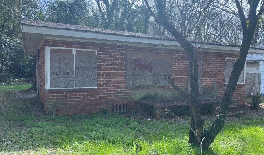 4062 Broadway, Macon, GA 31206 - 2 Beds, 1 Bath