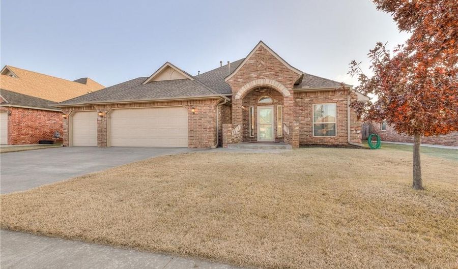 1316 NW 14th Pl, Moore, OK 73170 - 3 Beds, 2 Bath