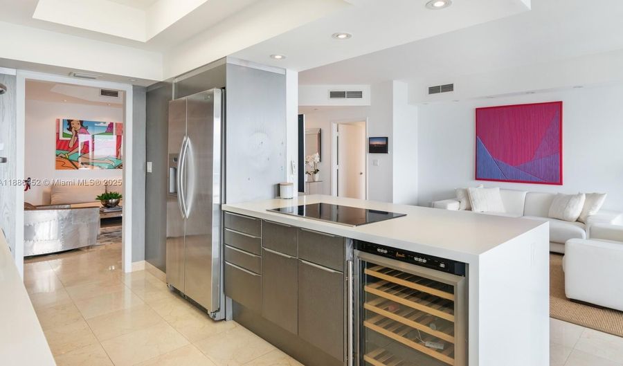 7000 Island Blvd 3008, Aventura, FL 33160 - 2 Beds, 2 Bath
