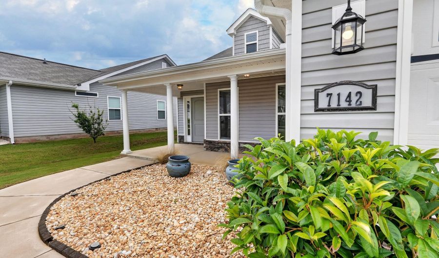 7142 Hanford Dr, Aiken, SC 29803 - 4 Beds, 2 Bath