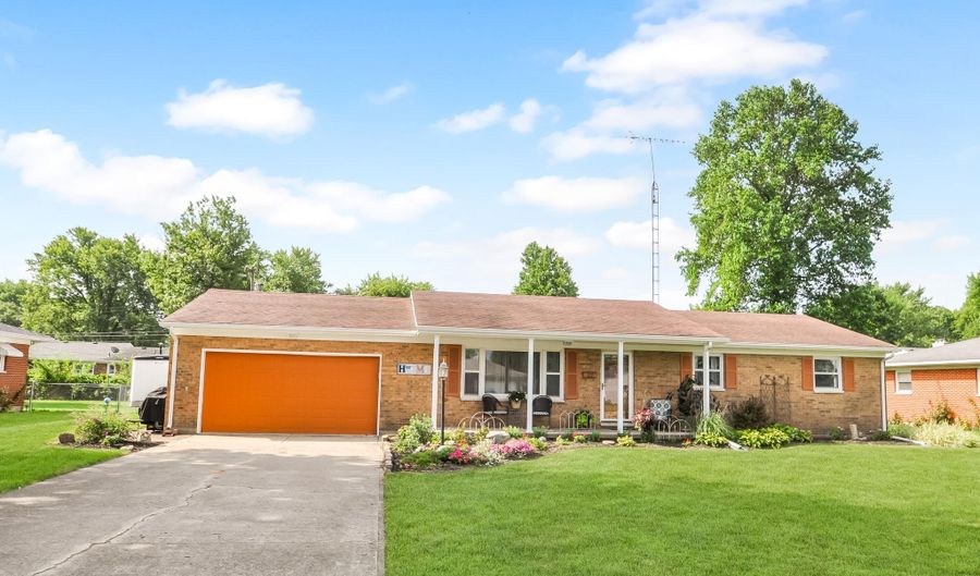22 Greenmoor Dr, Arcanum, OH 45304 - 3 Beds, 2 Bath