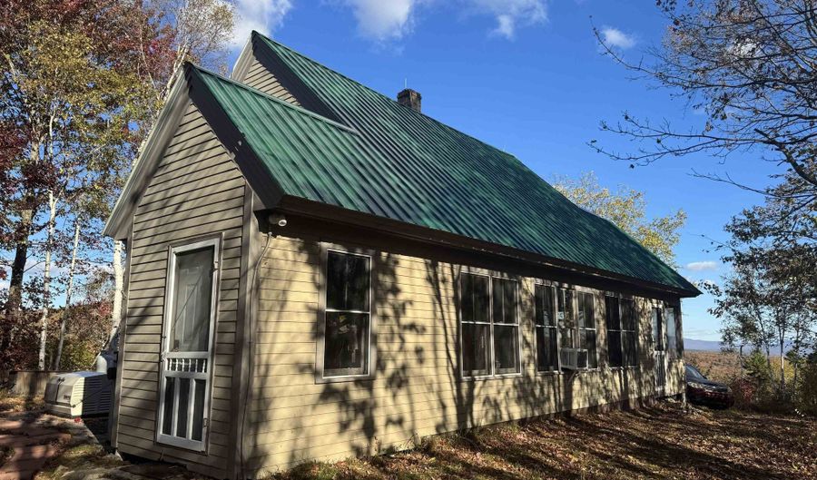 915 Wheeler Mountain Rd, Barton, VT 05822 - 3 Beds, 1 Bath