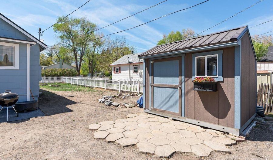 305 N Roop St, Carson City, NV 89701 - 2 Beds, 1 Bath