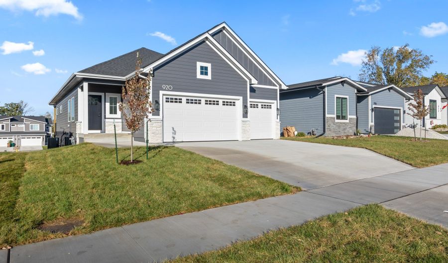 920 Roosevelt St, Polk City, IA 50226 - 4 Beds, 3 Bath