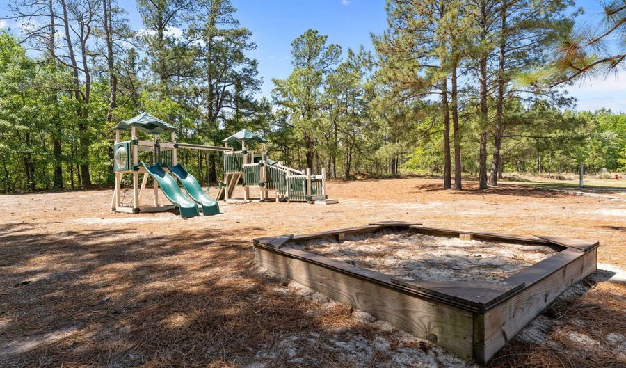 193 Sandy Springs Rd, Aberdeen, NC 28315 - 4 Beds, 2 Bath