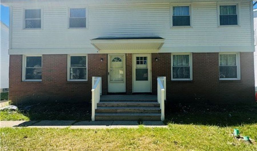 167 Fairgreen Dr, Amherst, NY 14228 - 3 Beds, 2 Bath