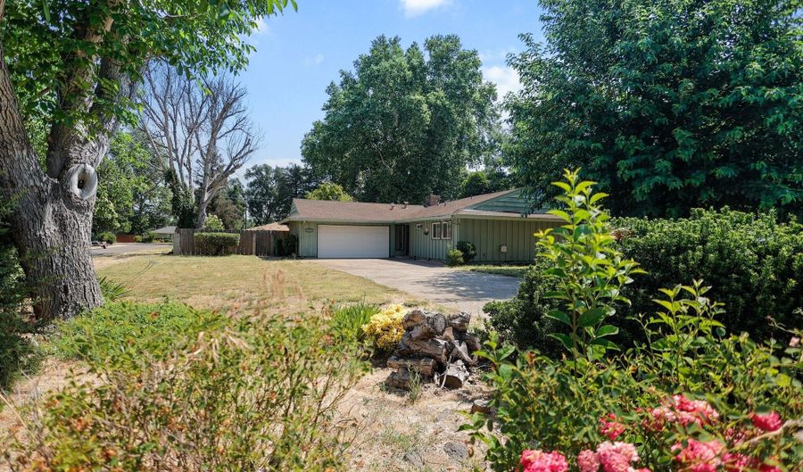 3371 Bardick Rd, Anderson, CA 96007 - 3 Beds, 2 Bath