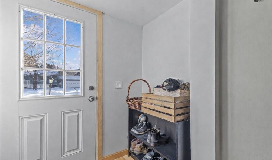 28 Ridgewood Ter, Barre, VT 05641 - 4 Beds, 2 Bath