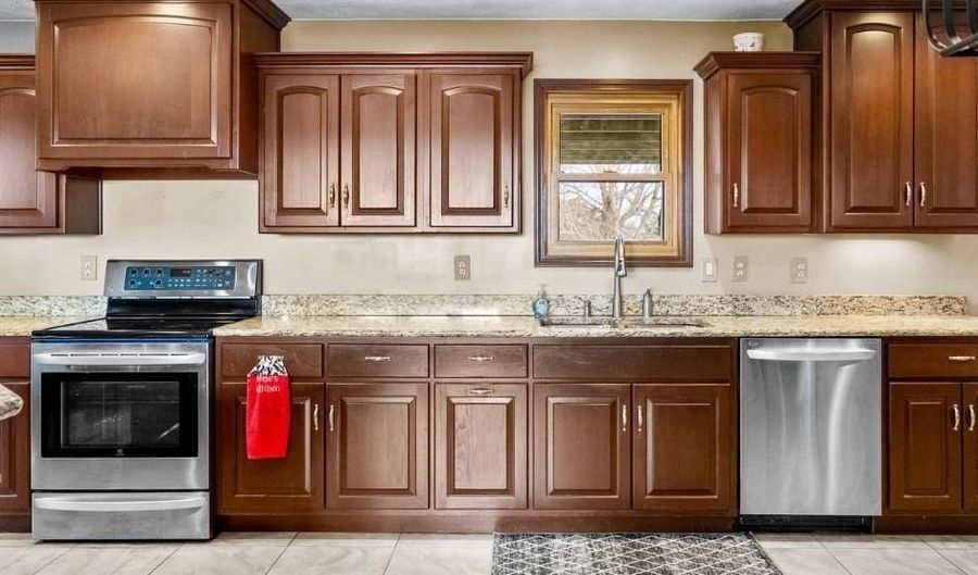 0180 W 500 N, Albion, IN 46701 - 3 Beds, 3 Bath