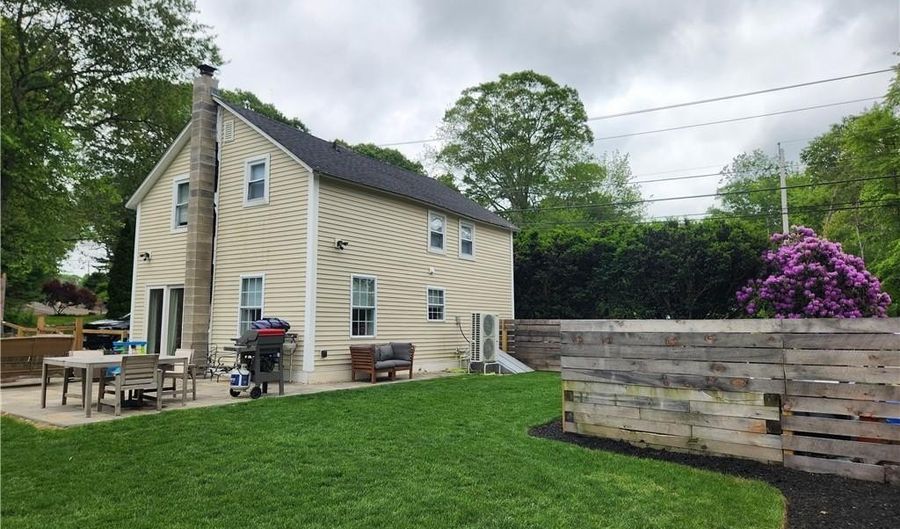 155 Hatchery Rd, North Kingstown, RI 02852 - 2 Beds, 2 Bath