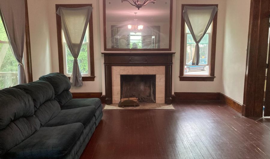 431 RITTENHOUSE St NW, Washington, DC 20011 - 4 Beds, 2 Bath