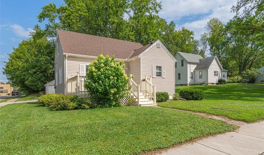 1020 Saint Jacob Ave, Albert Lea, MN 56007 - 3 Beds, 1 Bath