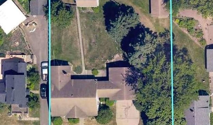 410 1st St NW, Aitkin, MN 56431 - 3 Beds, 3 Bath
