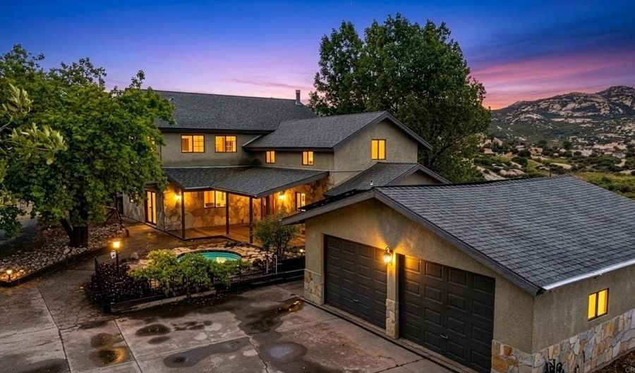 3860 Carveacre Rd, Alpine, CA 91901 - 4 Beds, 3 Bath