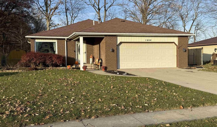 1604 Allison Blvd, Auburn, IN 46706 - 3 Beds, 2 Bath