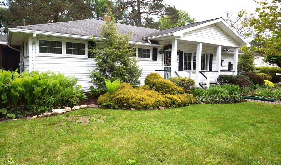 5601 Eldorado Ave, Altoona, PA 16601 - 3 Beds, 2 Bath