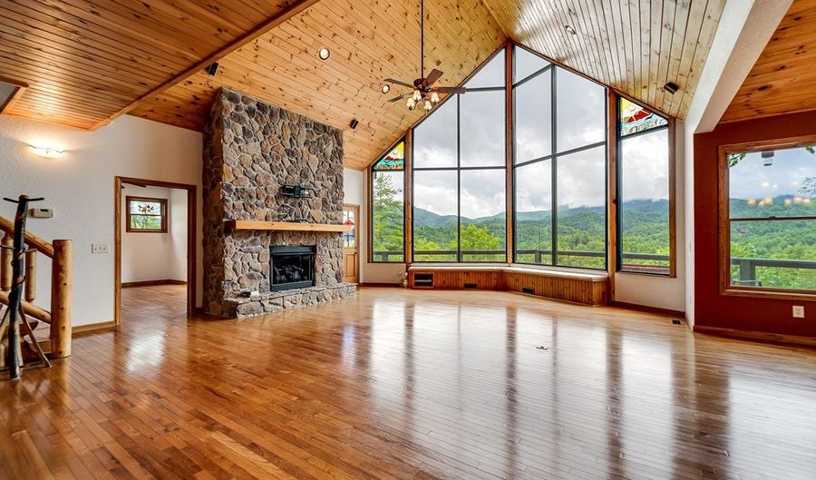 1188 Tobacco Branch Rd 3, Almond, NC 28702 - 4 Beds, 4 Bath