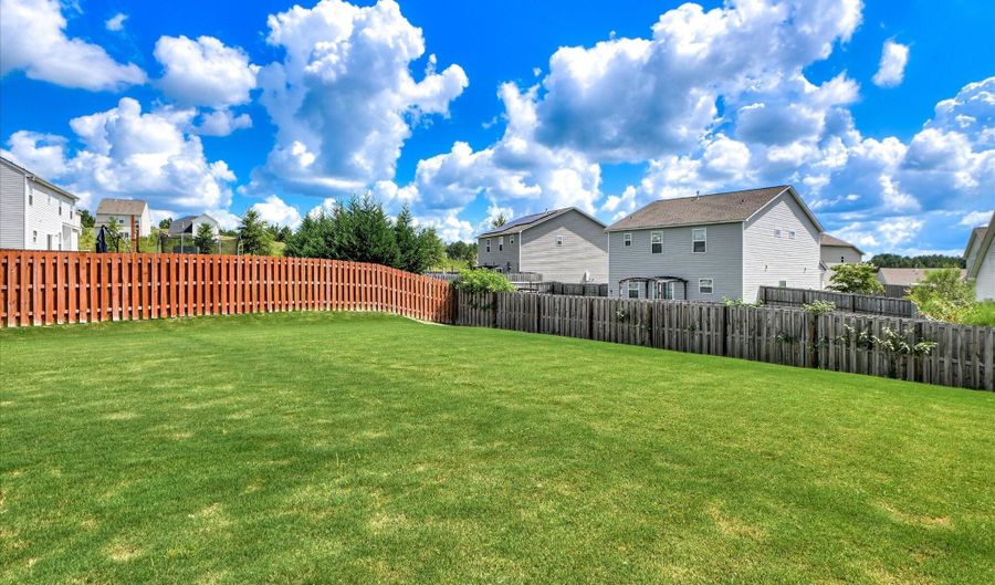 525 Burnaby Ct, Aiken, SC 29801 - 4 Beds, 3 Bath
