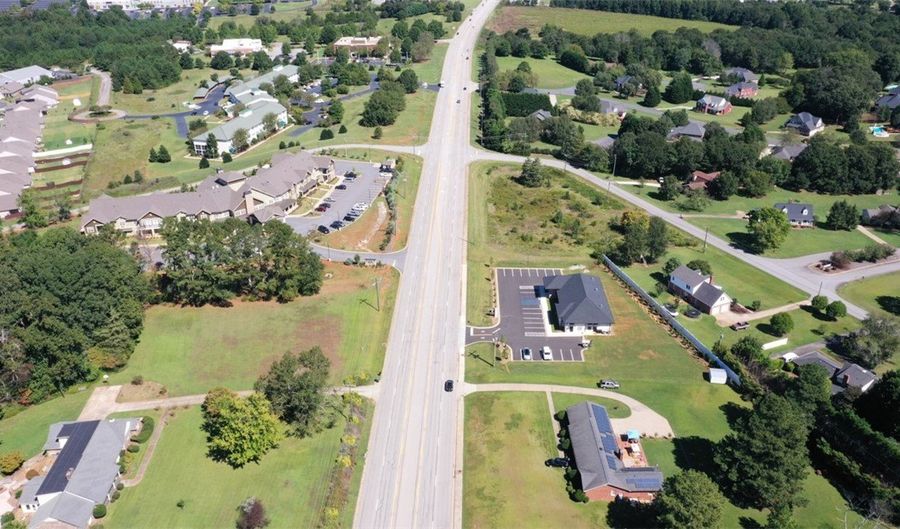 3444 Highway 81 N, Anderson, SC 29621 - 4 Beds, 3 Bath