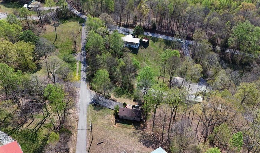 87 Lakeside Dr, Albany, KY 42602 - 3 Beds, 2 Bath