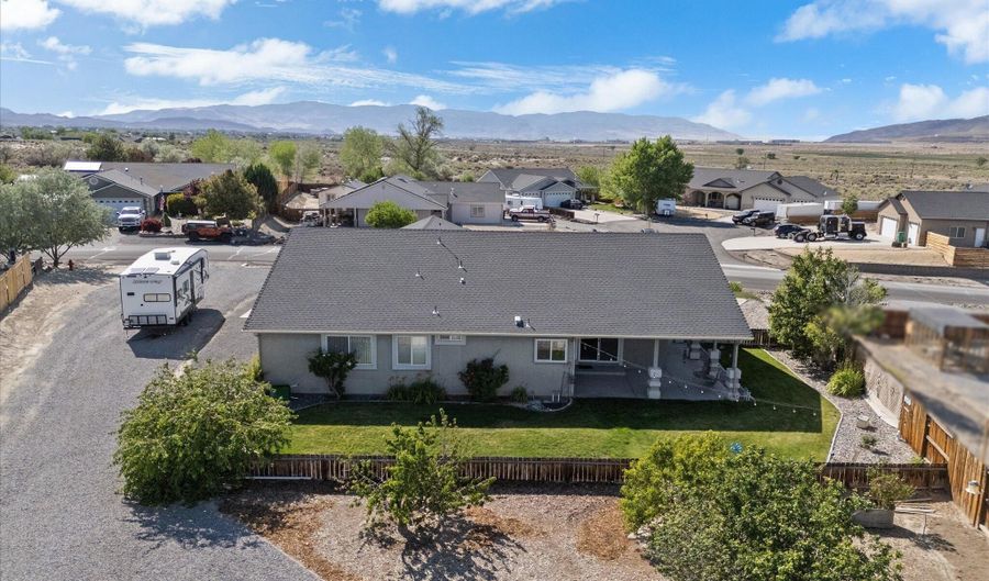 921 Red Rock Rd, Fernley, NV 89408 - 4 Beds, 2 Bath