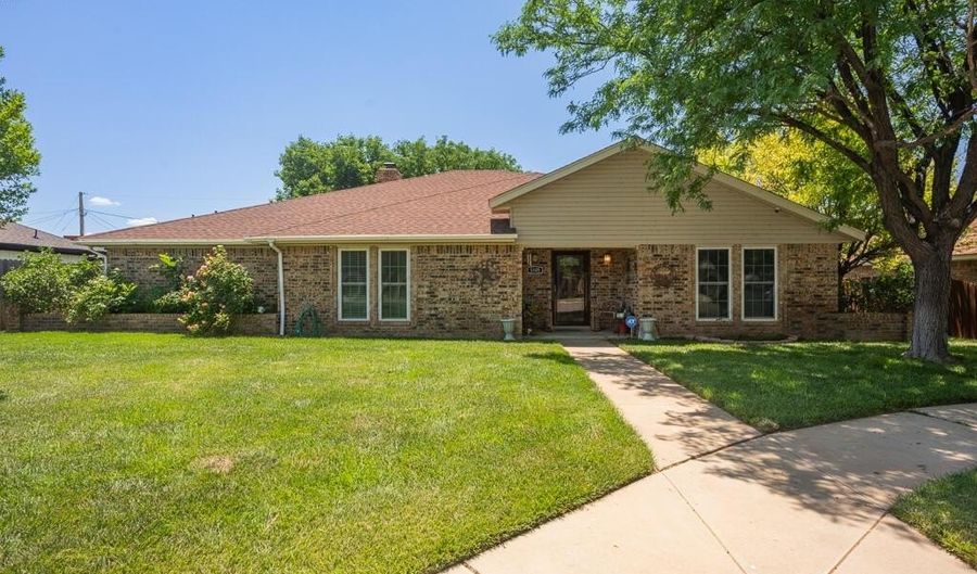 5105 BLACK OAK Dr, Amarillo, TX 79110 - 3 Beds, 3 Bath