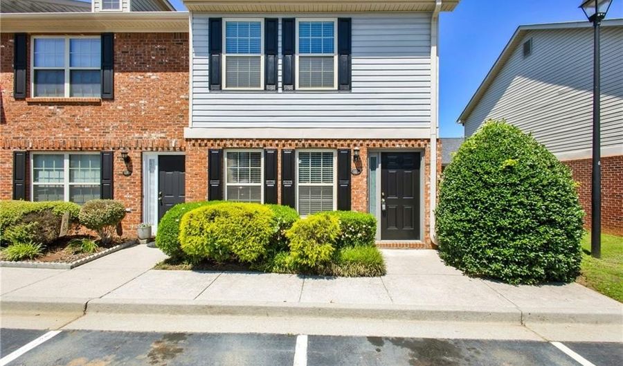 141 Madison Pl, Adairsville, GA 30103 - 2 Beds, 3 Bath