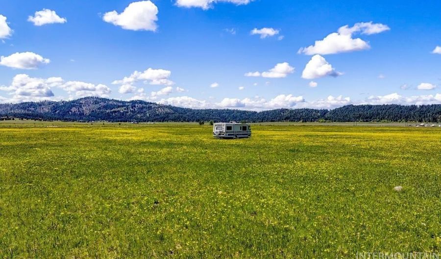 17 Gray Ln, Cascade, ID 83611 - 0 Beds, 0 Bath