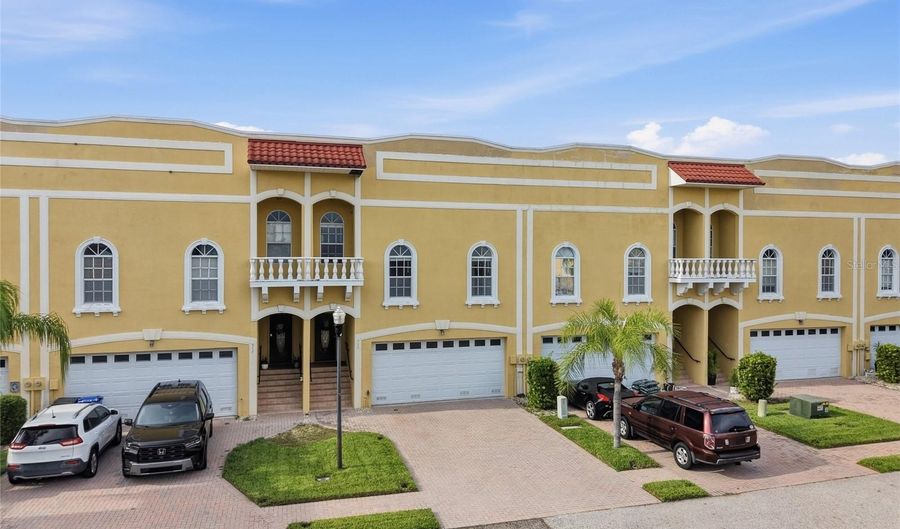 515 VILLA TREVISO Ct, Apollo Beach, FL 33572 - 3 Beds, 3 Bath