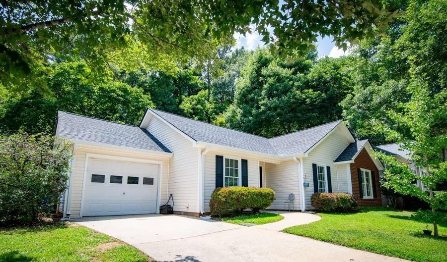 165 Spring Lk, Athens, GA 30605 - 3 Beds, 2 Bath