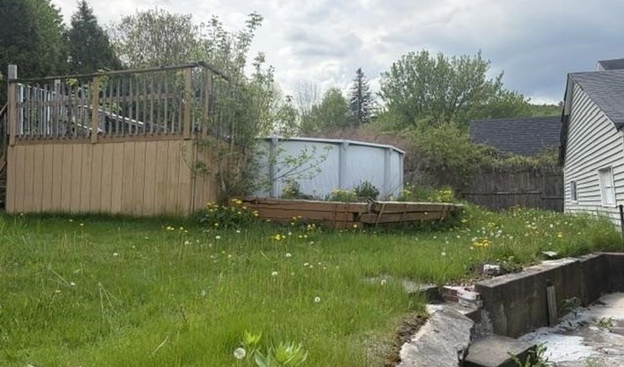 424 Forbush Ave, Berlin, NH 03570 - 0 Beds, 0 Bath