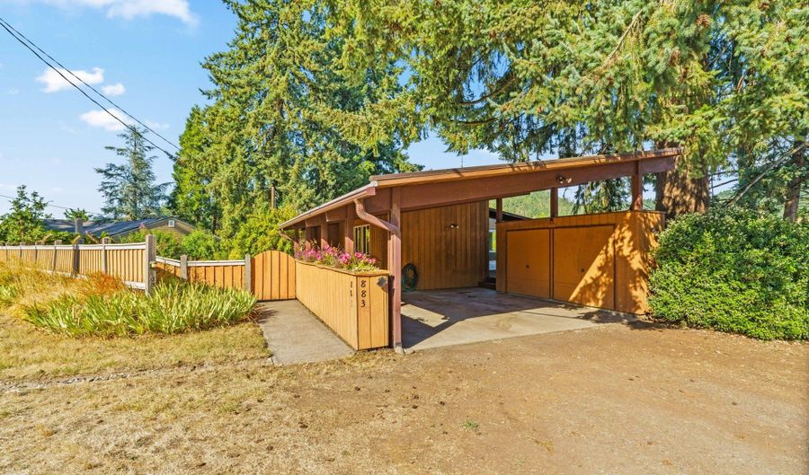 883 S 57TH St, Springfield, OR 97478 - 3 Beds, 3 Bath
