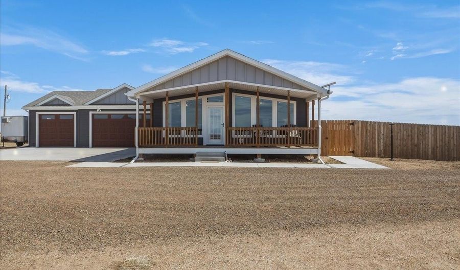 322 CONROY Ct, Carpenter, WY 82054 - 3 Beds, 2 Bath