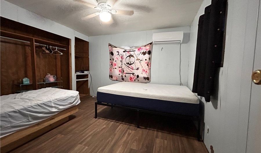 127 County Road 3201, Alice, TX 78332 - 3 Beds, 1 Bath