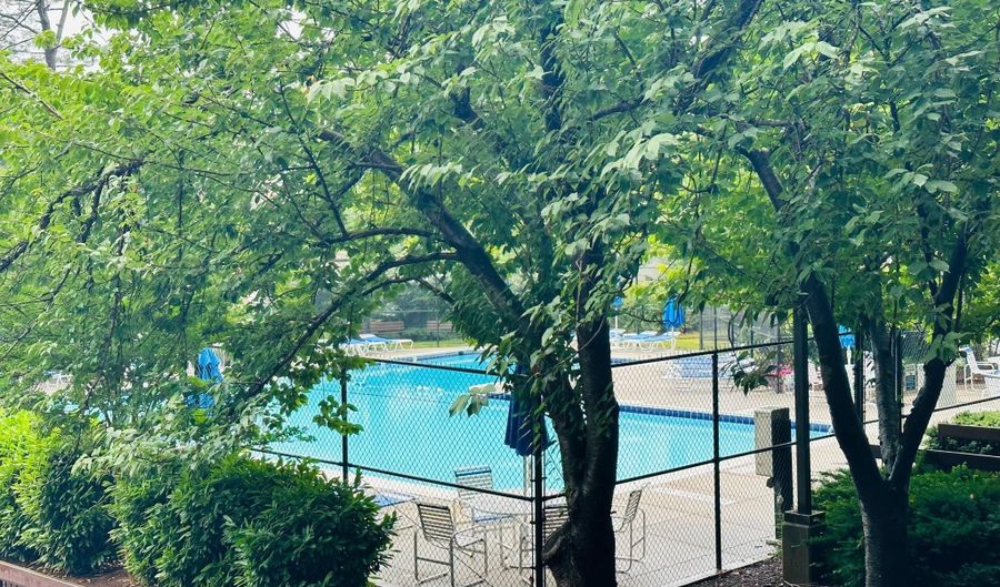 7401 WESTLAKE Ter 112, Bethesda, MD 20817 - 2 Beds, 2 Bath